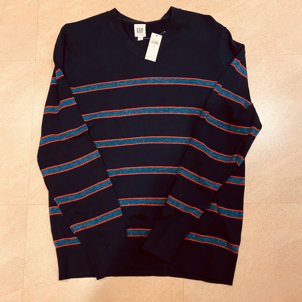 NWT Gap mens vneck striped sweater